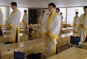 The employees shut inside coffins in Korea